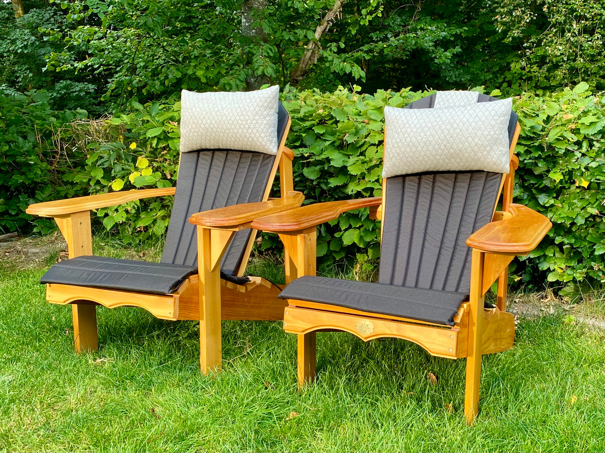 2 Classic Adirondacks Chairs with upholstery