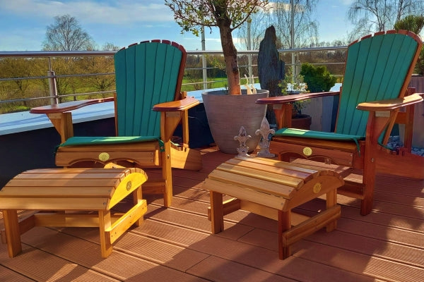 2 verstellbare Adirondack-Comfort-Chairs, Schemel & Polster